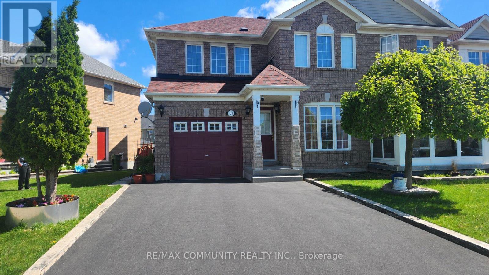 51 HUMMINGBIRD DRIVE, Toronto, Ontario