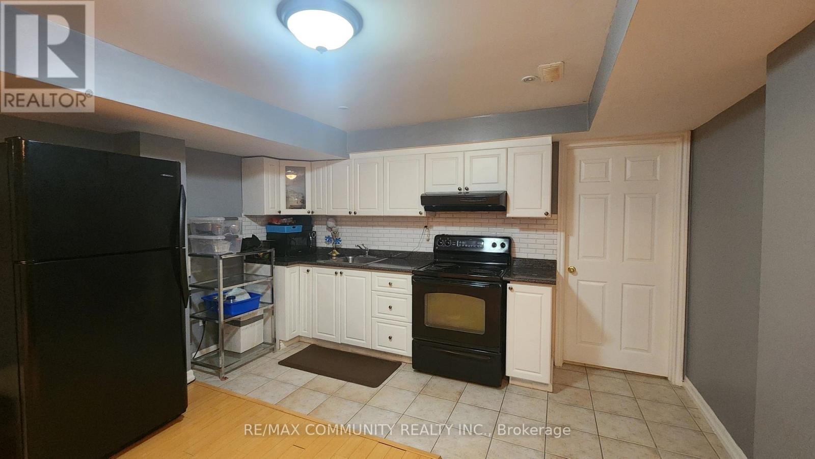 51 Hummingbird Drive, Toronto, Ontario  M1X 1Y2 - Photo 2 - E13219414