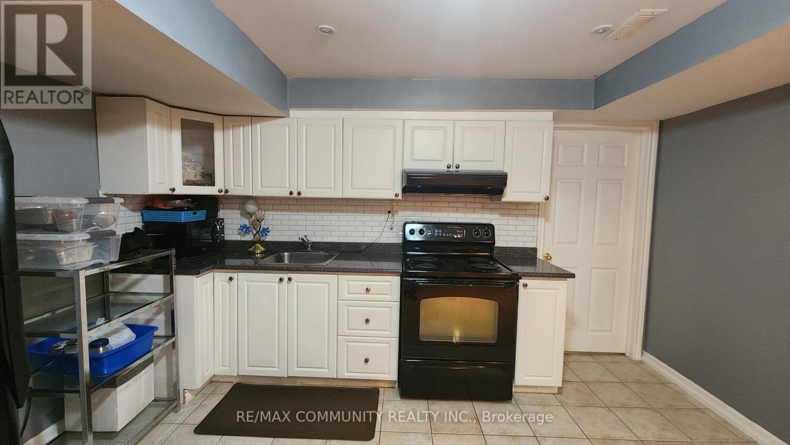 51 Hummingbird Drive, Toronto, Ontario  M1X 1Y2 - Photo 3 - E13219414