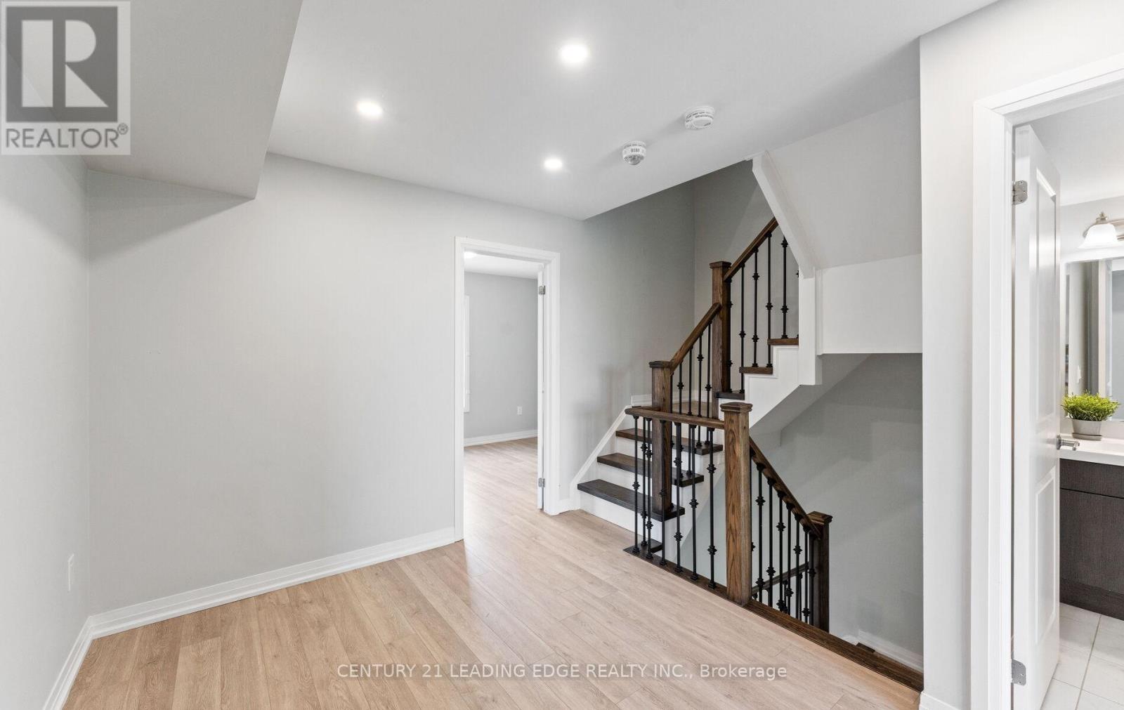 265 Downsview Park Boulevard, Toronto, Ontario  M3K 0B6 - Photo 13 - W13219432