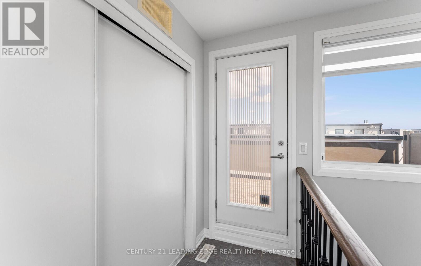 265 Downsview Park Boulevard, Toronto, Ontario  M3K 0B6 - Photo 33 - W13219432