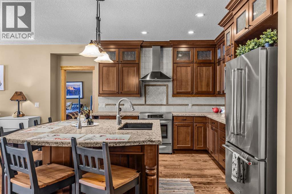 202, 3 Aspen Glen, Canmore, Alberta  T1W 1A6 - Photo 16 - A2298095