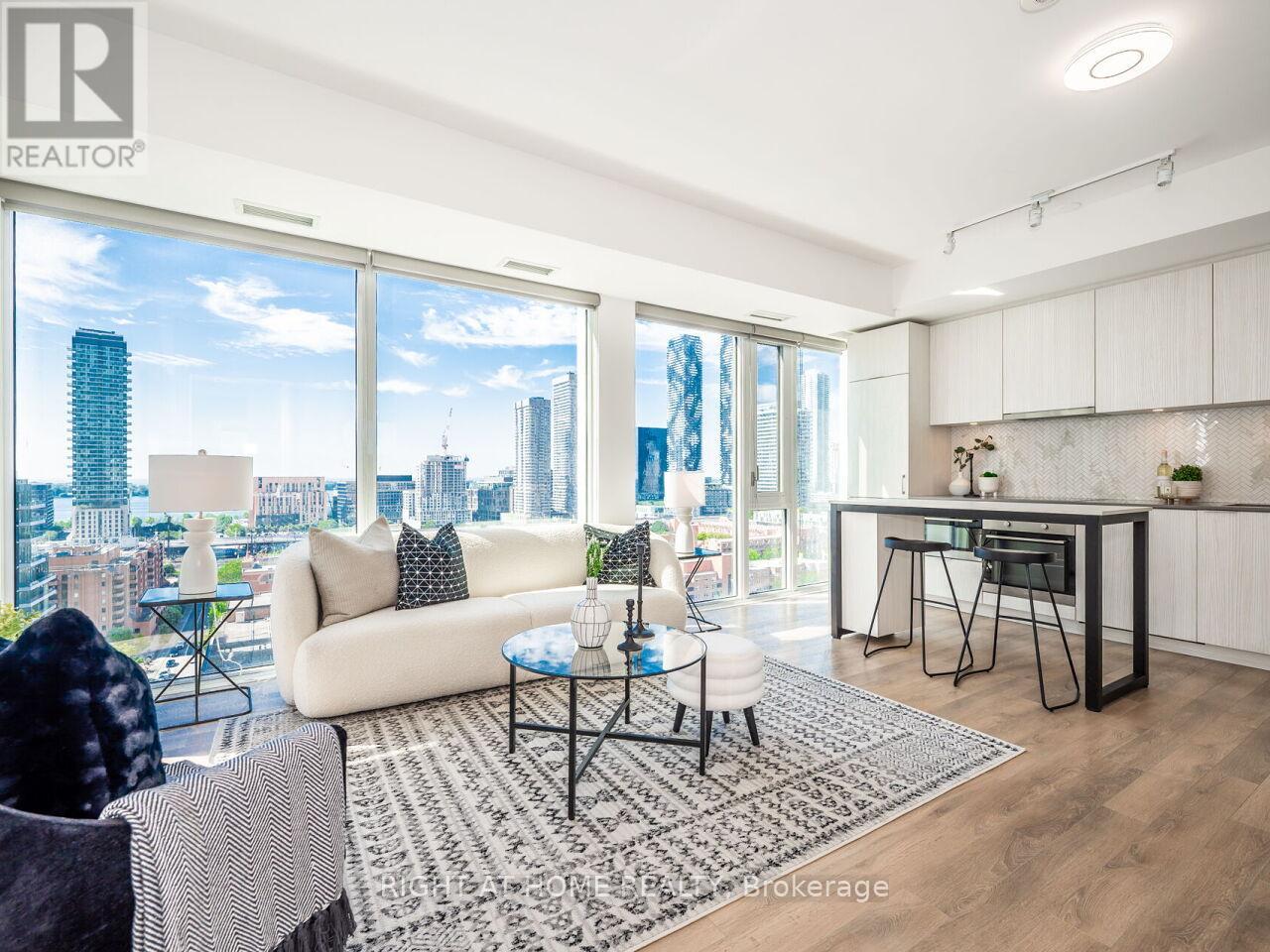 1613 - 158 FRONT STREET E, Toronto, Ontario