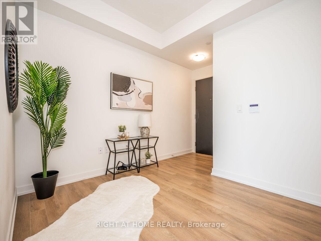 1613 - 158 Front Street E, Toronto, Ontario  M5A 0K9 - Photo 3 - C13219444
