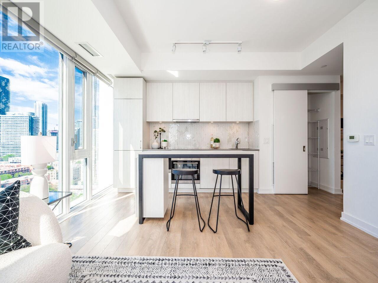 1613 - 158 Front Street E, Toronto, Ontario  M5A 0K9 - Photo 6 - C13219444