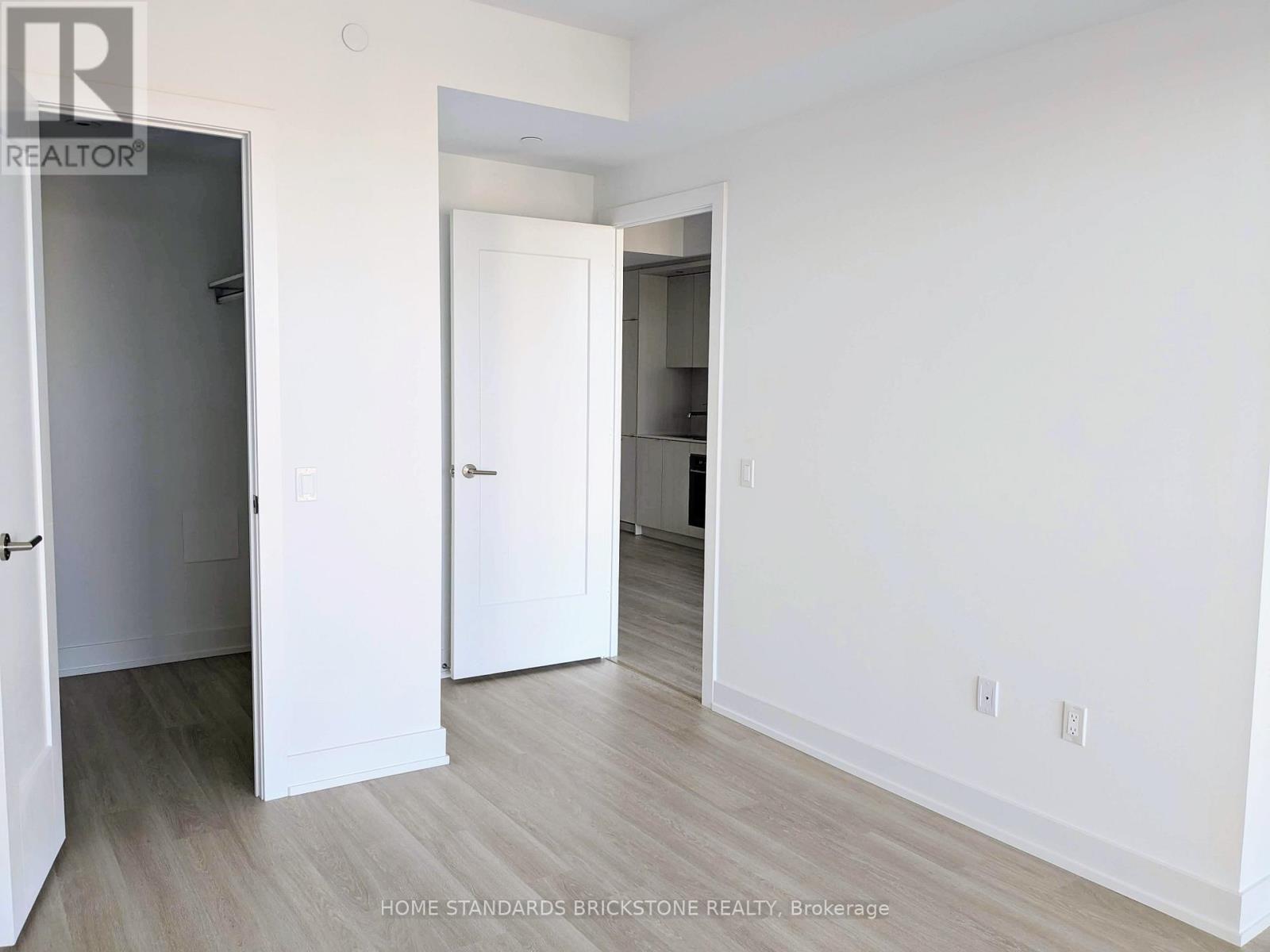 1839 - 20 Inn On The Park Drive, Toronto, Ontario  M3C 0P8 - Photo 6 - C13219456