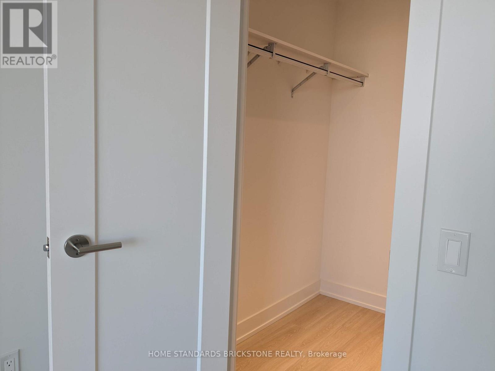 1839 - 20 Inn On The Park Drive, Toronto, Ontario  M3C 0P8 - Photo 7 - C13219456