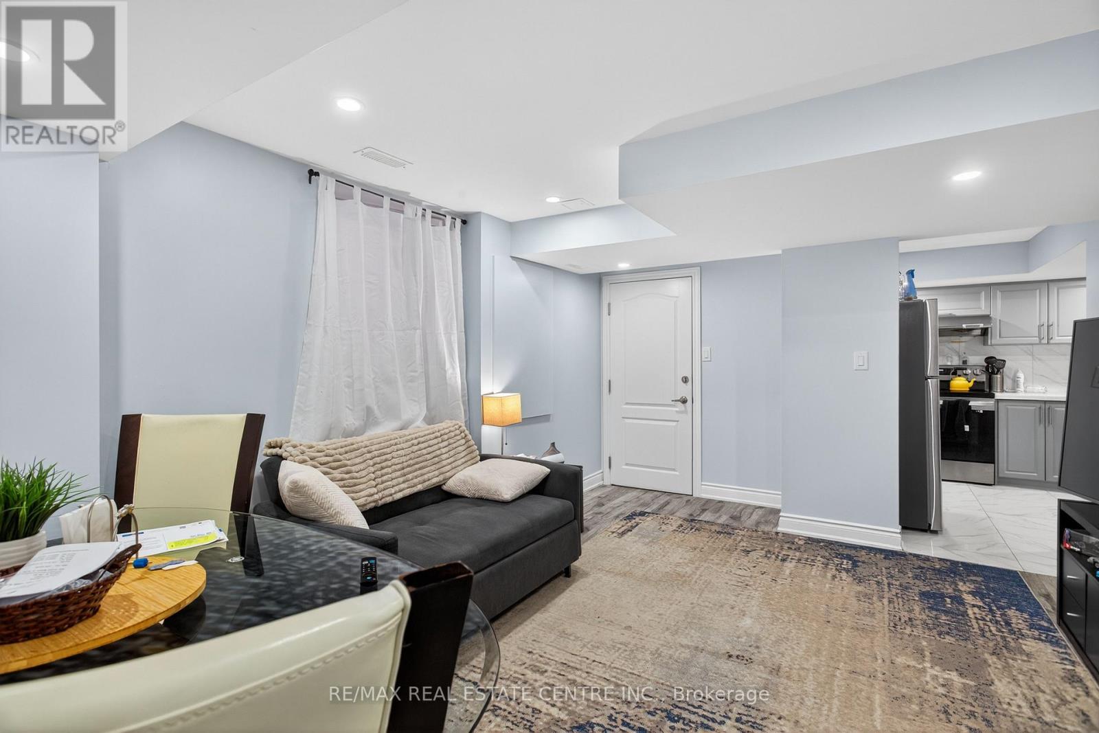 249 Hinton (Lower) Terrace, Milton, Ontario  L9T 7K6 - Photo 5 - W13219440