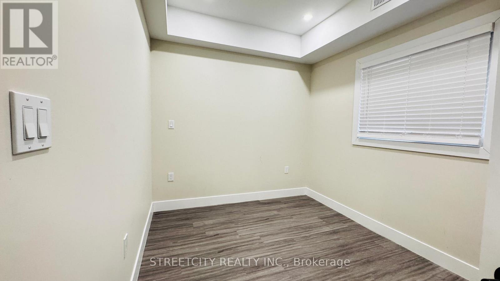 Back Unit - 346 Ashland Avenue, London East, Ontario N5W 4E8 - Photo 16 - X12999650