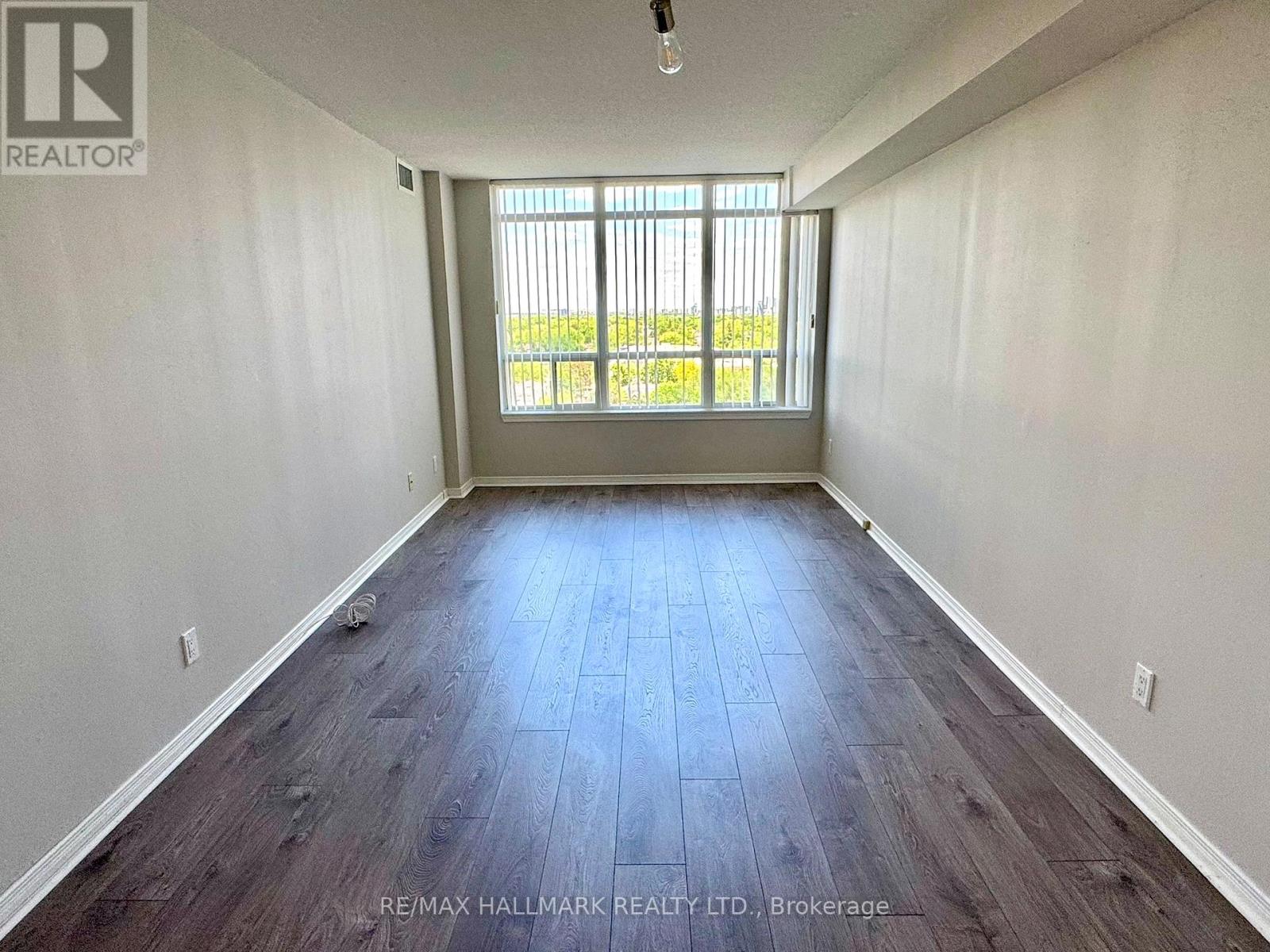 910 - 8 Hillcrest Avenue, Toronto, Ontario  M2N 6Y6 - Photo 3 - C13219482