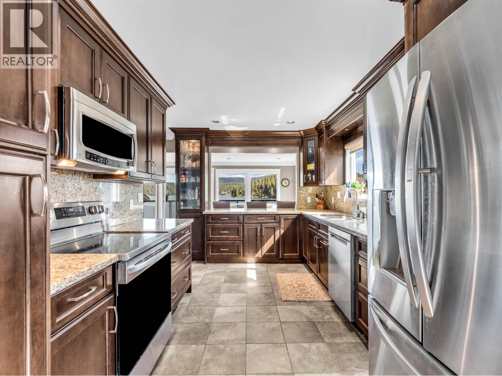 2588 Panorama Drive, North Vancouver, British Columbia  V7G 1V5 - Photo 19 - R3128660