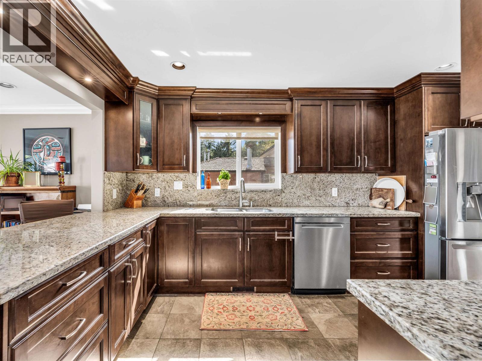 2588 Panorama Drive, North Vancouver, British Columbia  V7G 1V5 - Photo 18 - R3128660