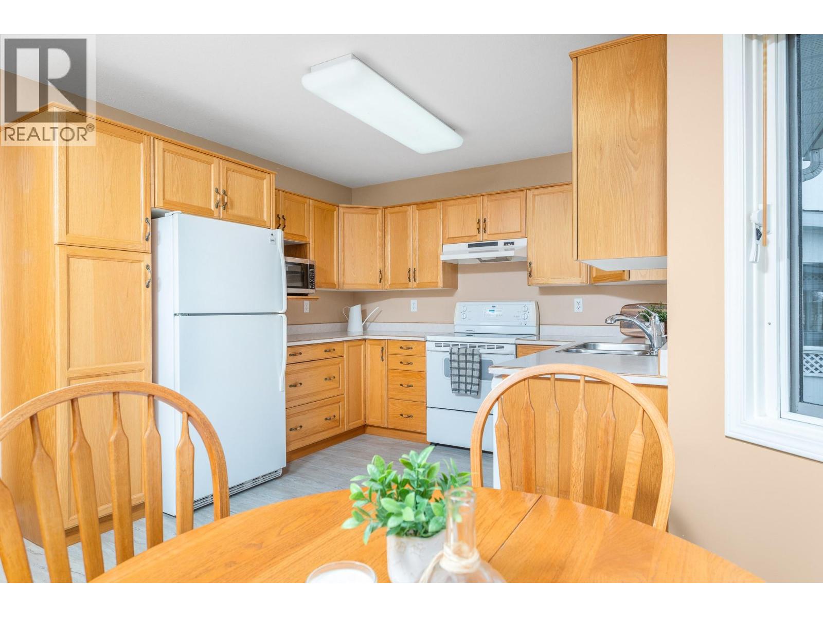 414 4 Street, Vernon, British Columbia  V1H 1Z1 - Photo 12 - 10386859