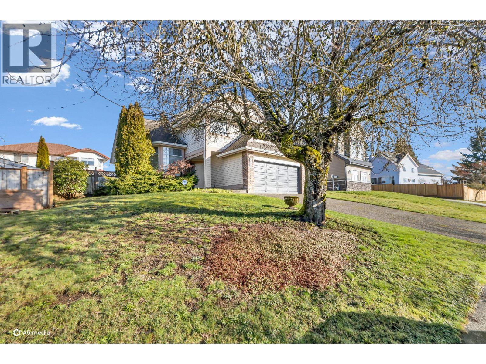 2713 Mara Drive, Coquitlam, British Columbia  V3C 5L6 - Photo 4 - R3098295
