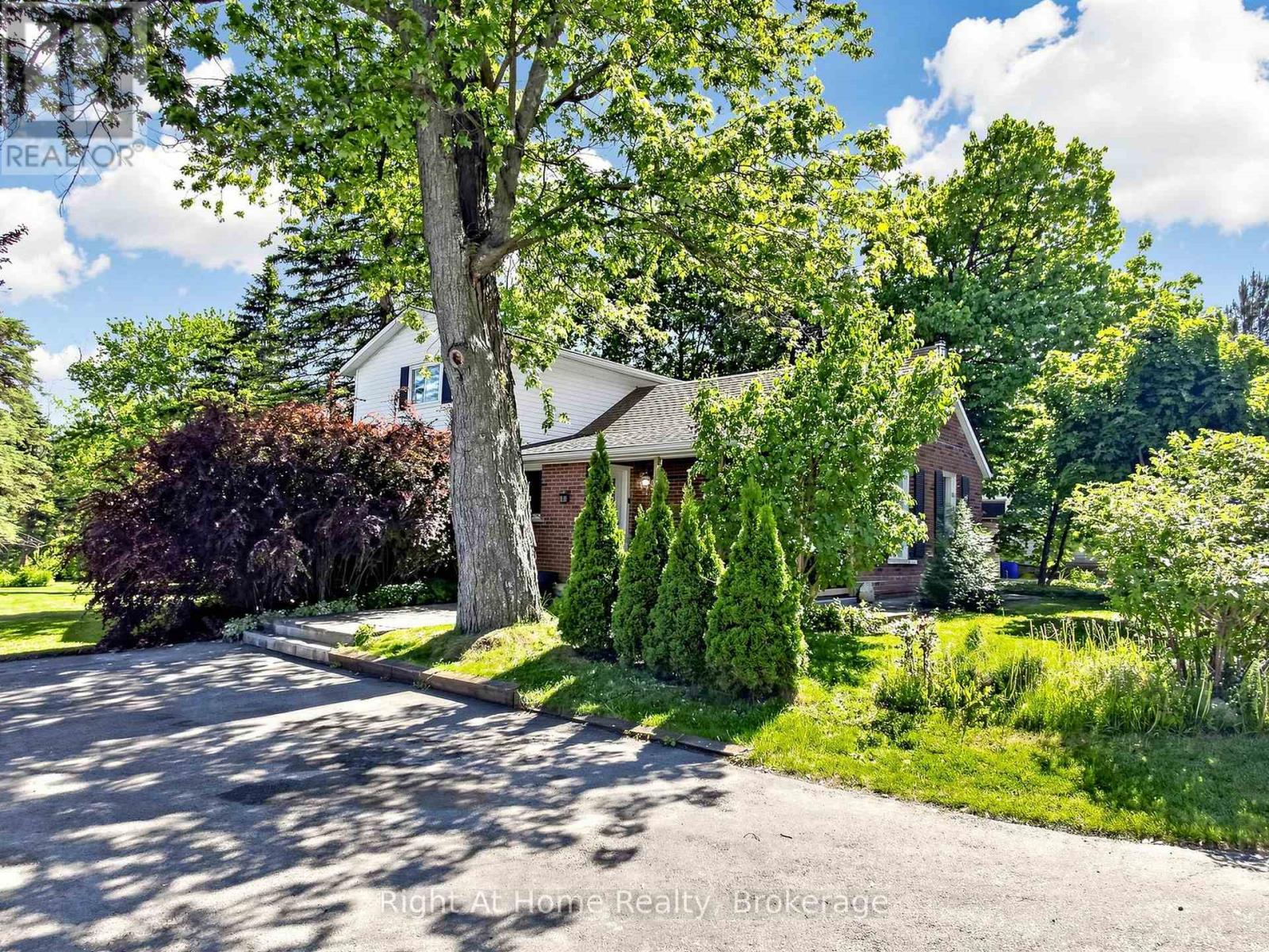 354 5th Concession Road W, Hamilton, Ontario  L0R 1V0 - Photo 3 - X13219518