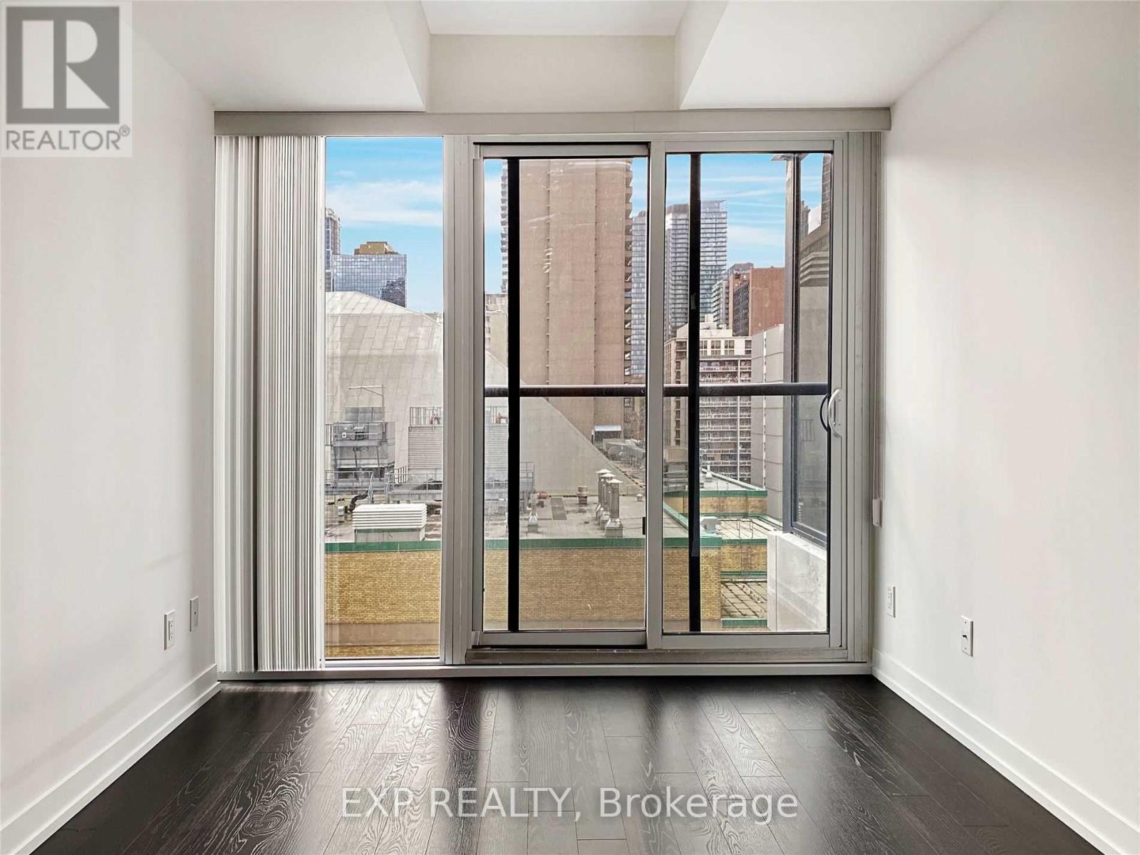 1105 - 85 Wood Street, Toronto, Ontario  M4Y 0E8 - Photo 14 - C13219520
