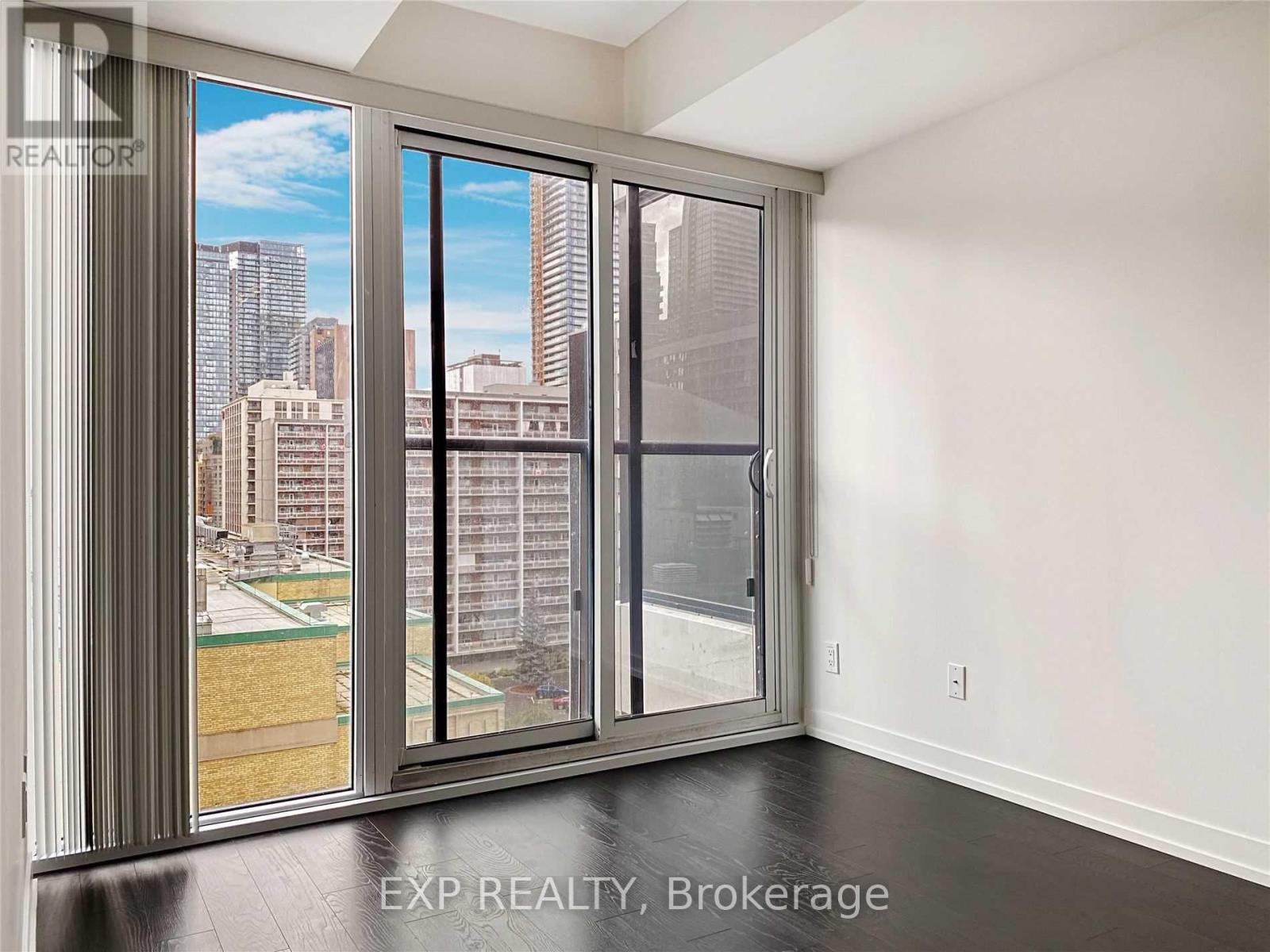 1105 - 85 Wood Street, Toronto, Ontario  M4Y 0E8 - Photo 2 - C13219520