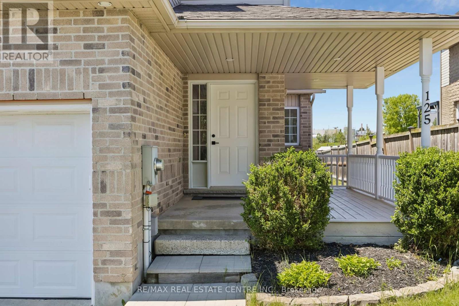 125 Flaherty Drive, Guelph, Ontario  N1K 1Y6 - Photo 3 - X13212100