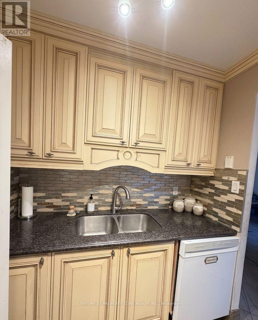 206 - 265 Enfield Place, Mississauga, Ontario  L5B 3Y7 - Photo 4 - W13219506