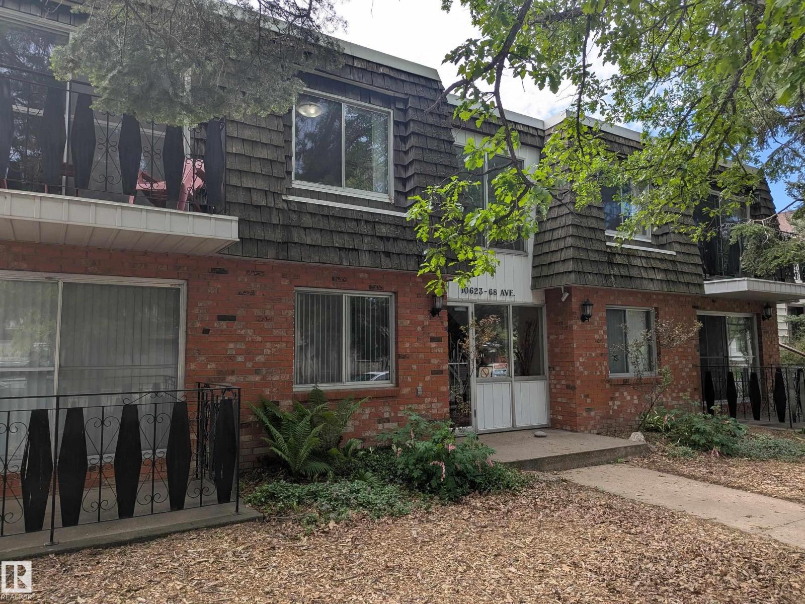 #1,2,3,4 10623 68 AV NW, edmonton, Alberta