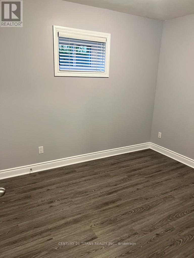 Lower - 1215 King Street E, Oshawa, Ontario  L1H 1H6 - Photo 6 - E13219524