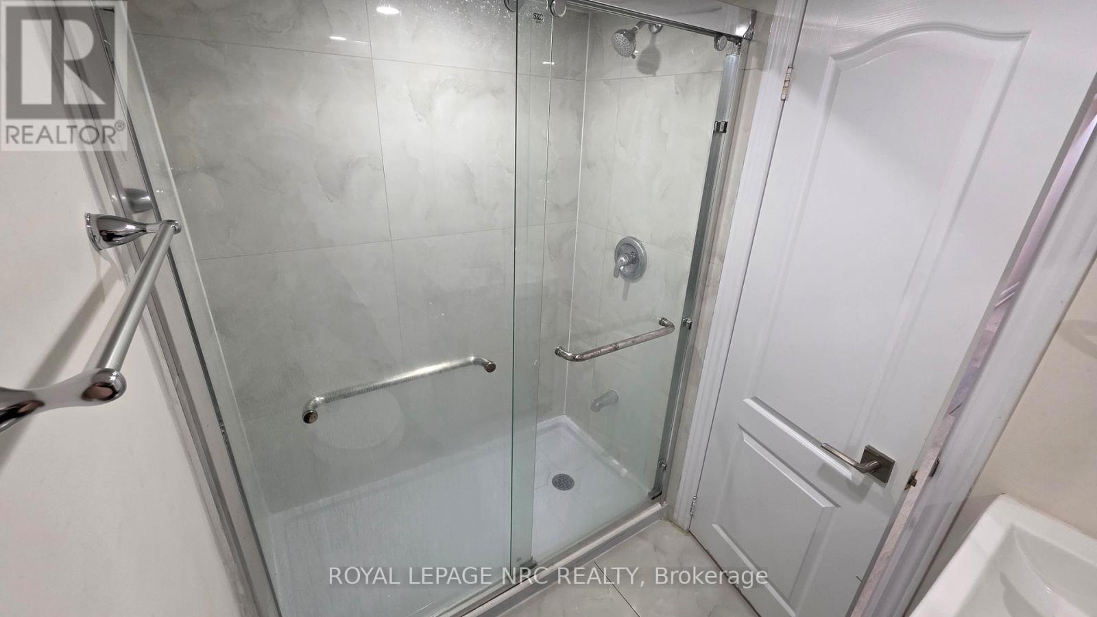 2 - 69 Vine Street, St. Catharines, Ontario  L2R 3X9 - Photo 17 - X13219534