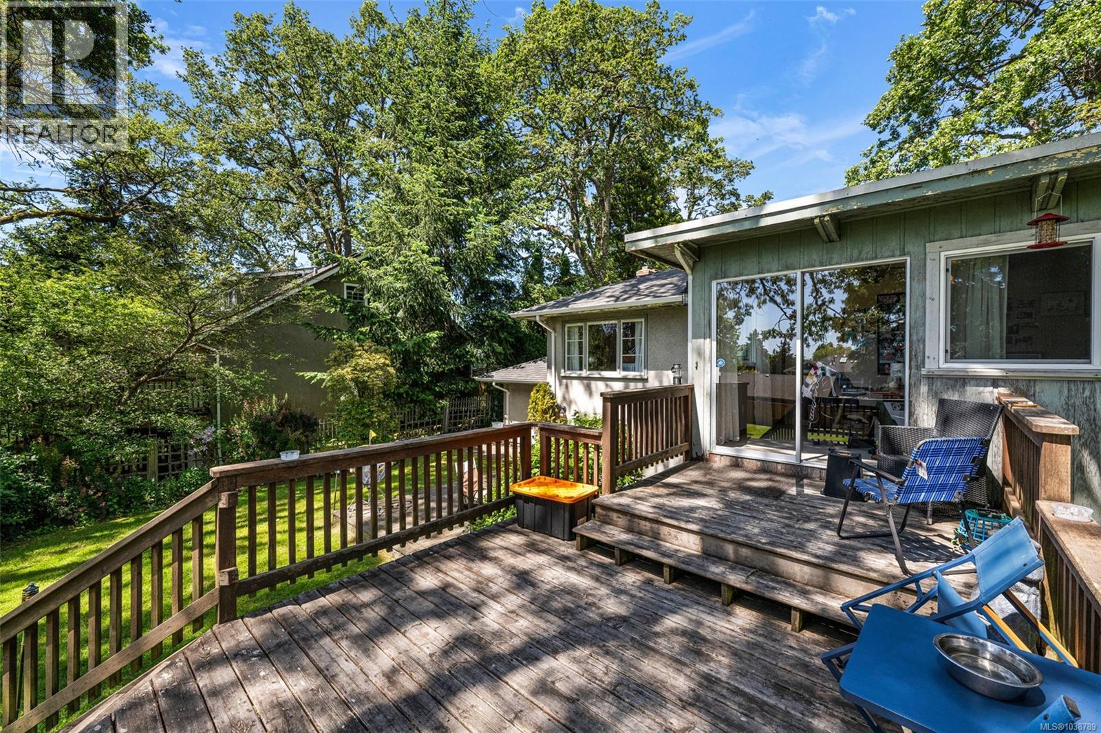 1465 Derby Rd, Saanich, British Columbia  V8P 1T2 - Photo 22 - 1038789