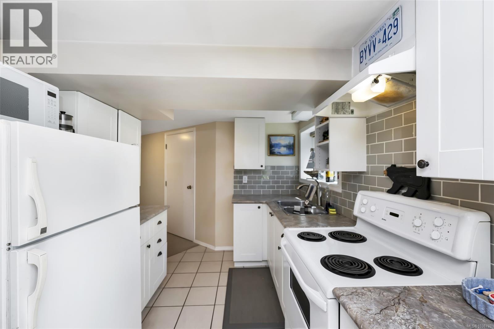 1465 Derby Rd, Saanich, British Columbia  V8P 1T2 - Photo 45 - 1038789