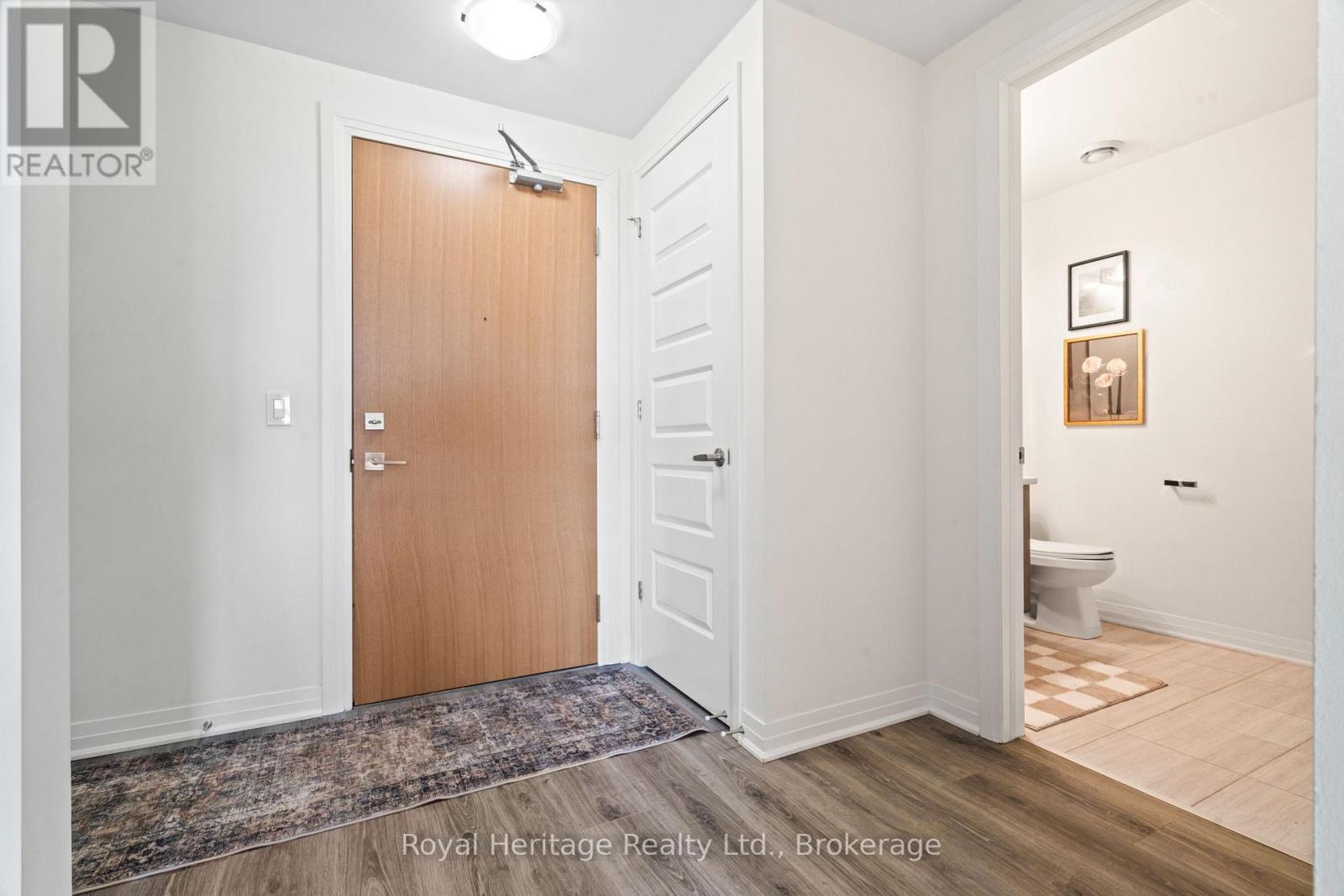 319 - 128 Grovewood Common, Oakville, Ontario  L6H 0X3 - Photo 3 - W13219576