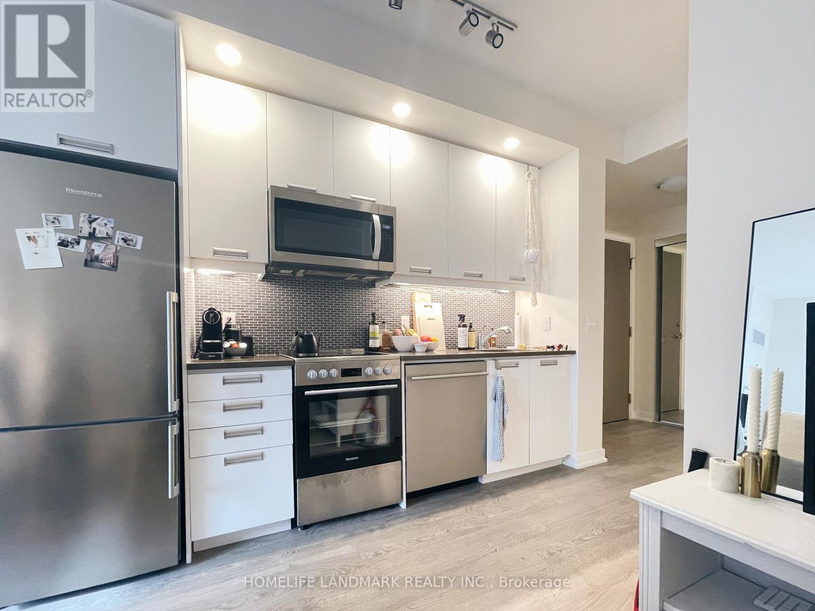 1606 - 99 John Street, Toronto, Ontario  M5V 0S6 - Photo 3 - C13219574