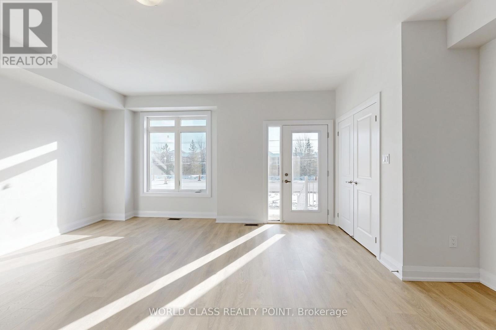 133 Seguin Street, Richmond Hill, Ontario  L4E 1N2 - Photo 8 - N13219556