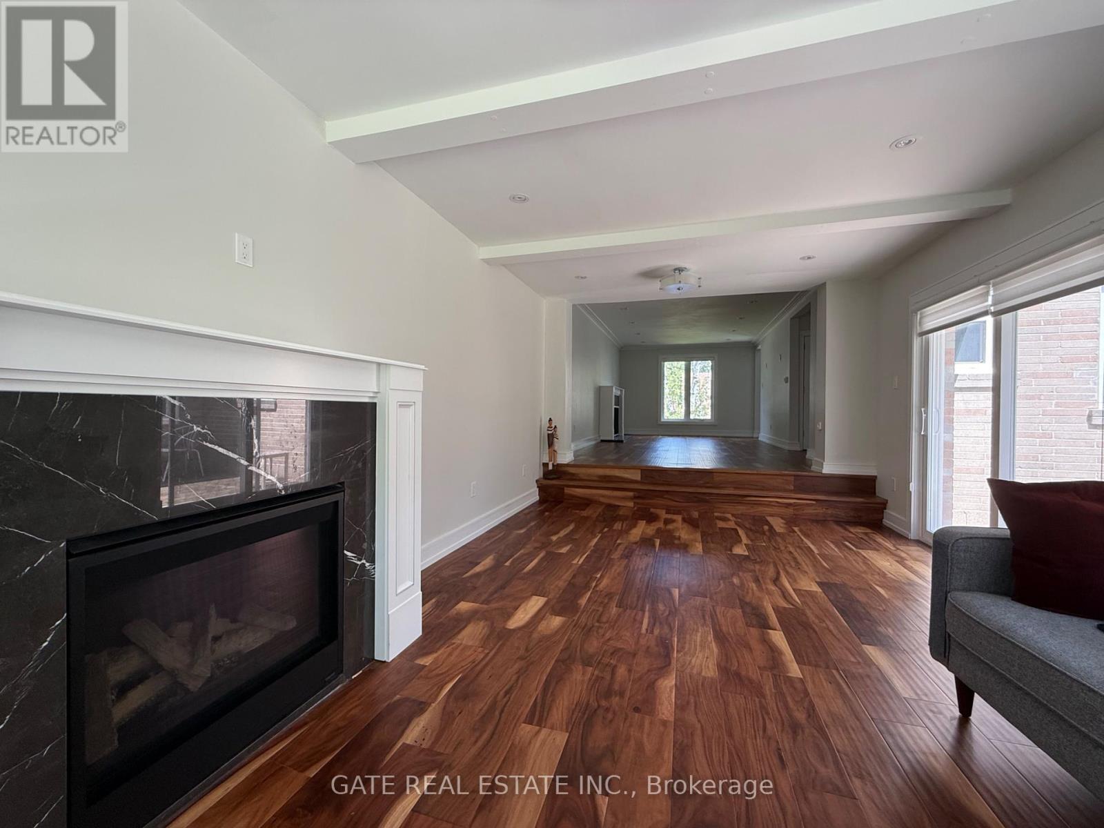 88 Lawrence Avenue, Richmond Hill, Ontario  L4C 1Z3 - Photo 11 - N13219558