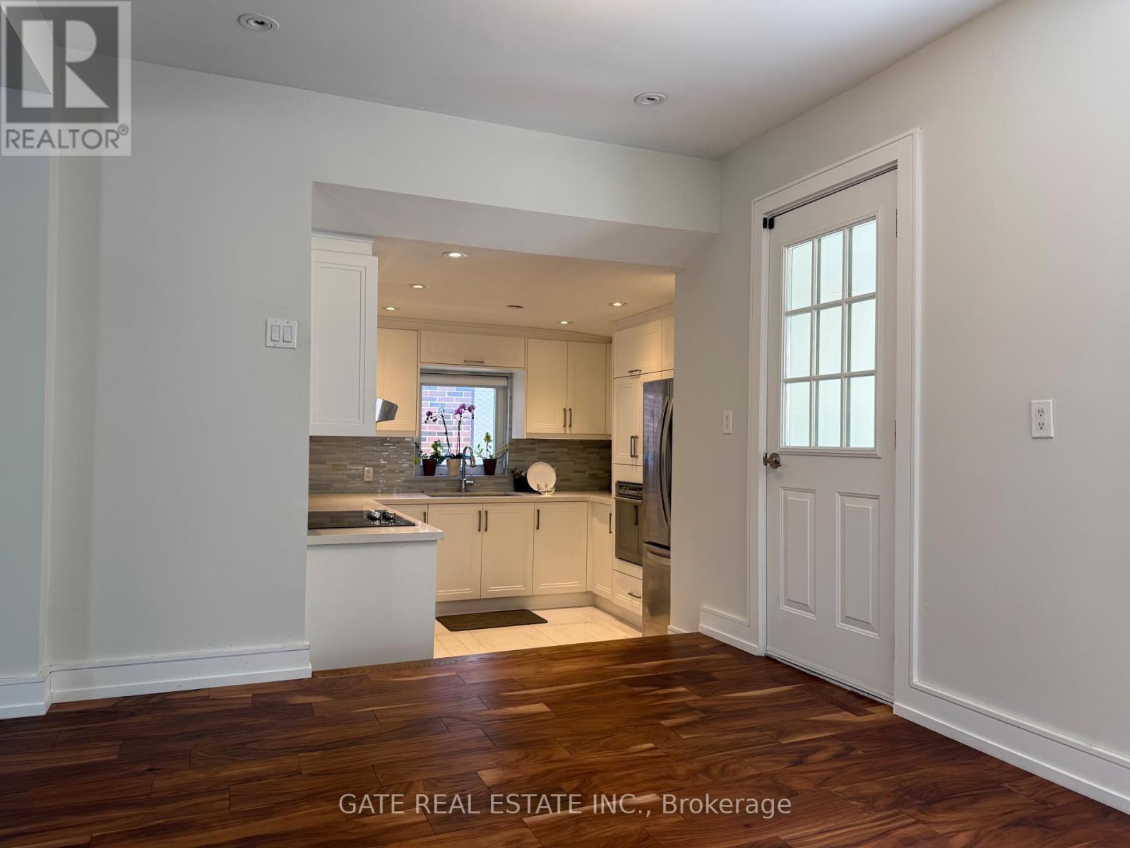 88 Lawrence Avenue, Richmond Hill, Ontario  L4C 1Z3 - Photo 14 - N13219558
