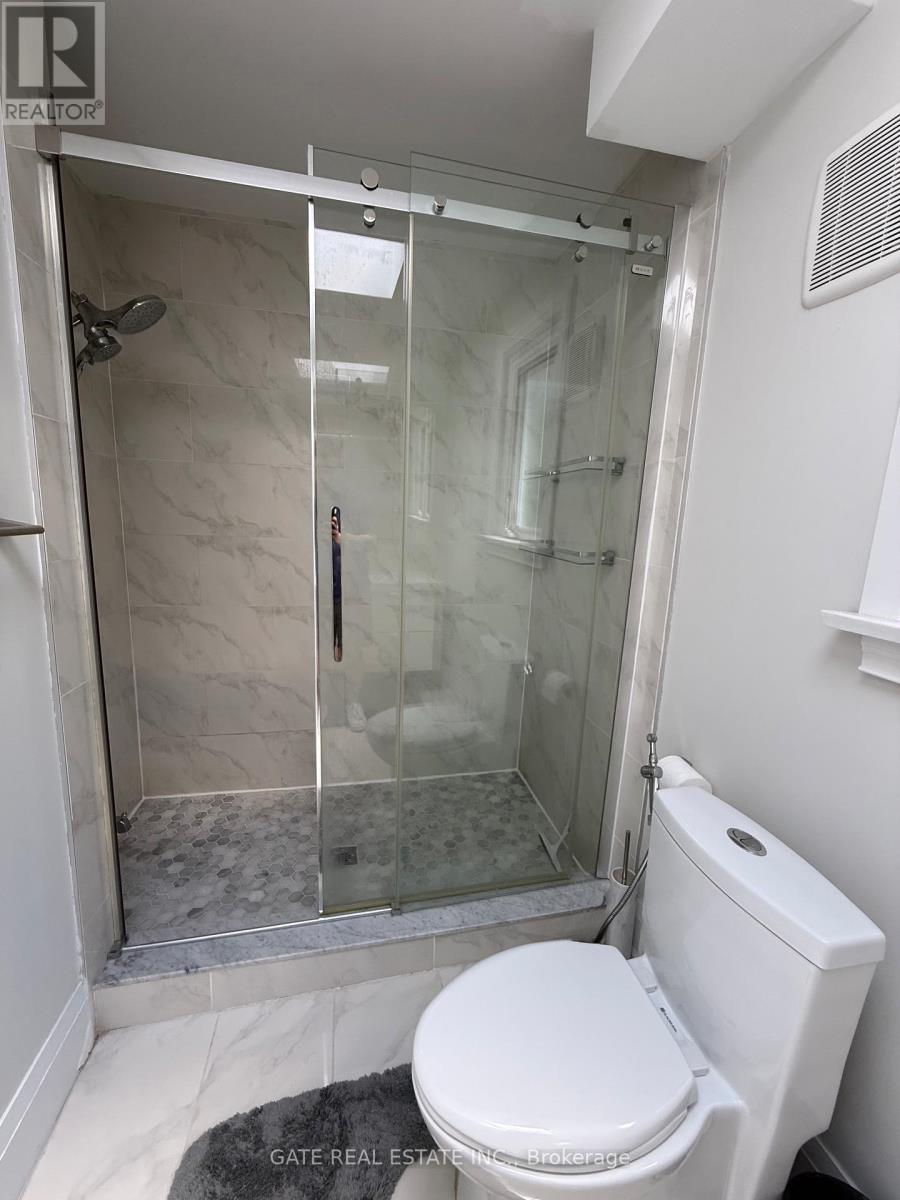 88 Lawrence Avenue, Richmond Hill, Ontario  L4C 1Z3 - Photo 24 - N13219558