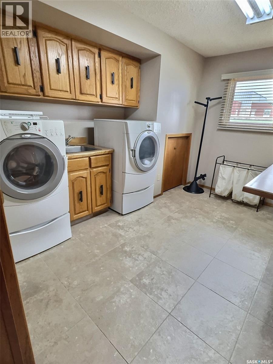 322 Spruce Drive, Estevan, Saskatchewan  S4A 2G1 - Photo 28 - SK037725