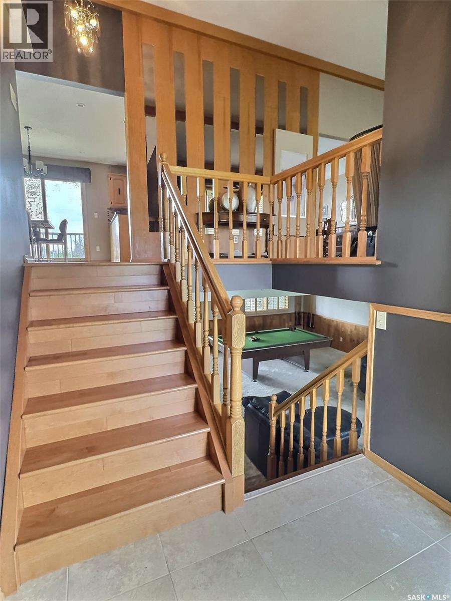 322 Spruce Drive, Estevan, Saskatchewan  S4A 2G1 - Photo 3 - SK037725