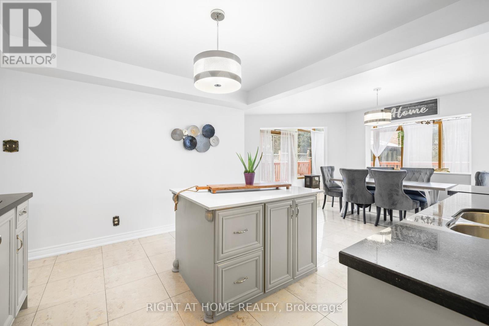 4469 Idlewilde Crescent, Mississauga, Ontario  L5M 4E8 - Photo 10 - W13219554