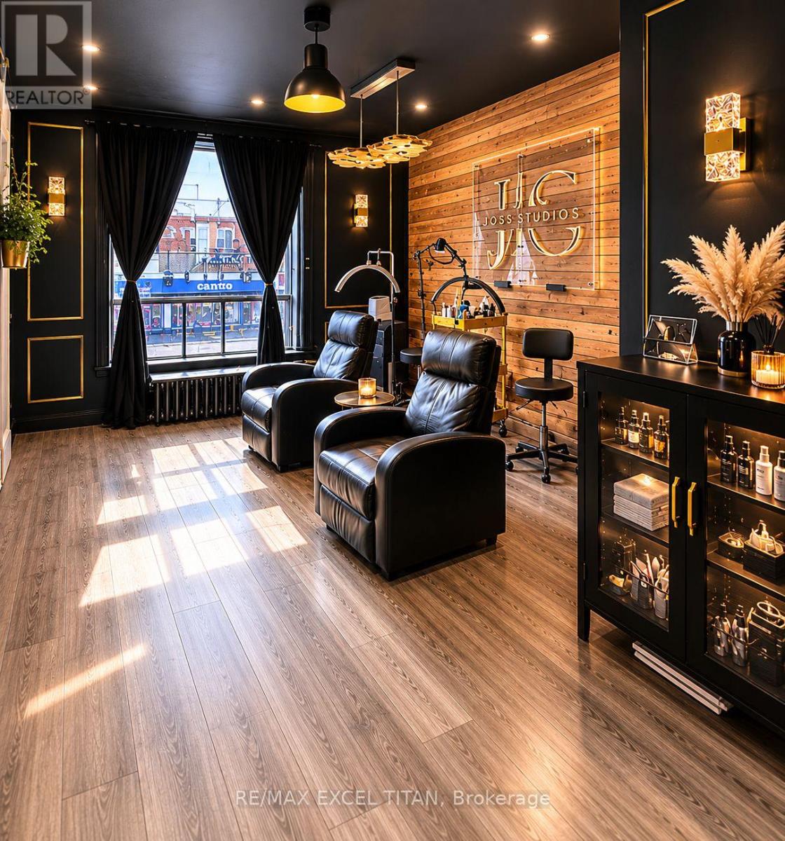 A - 2481 Yonge Street E, Toronto, Ontario  M4P 2H6 - Photo 2 - C13219582