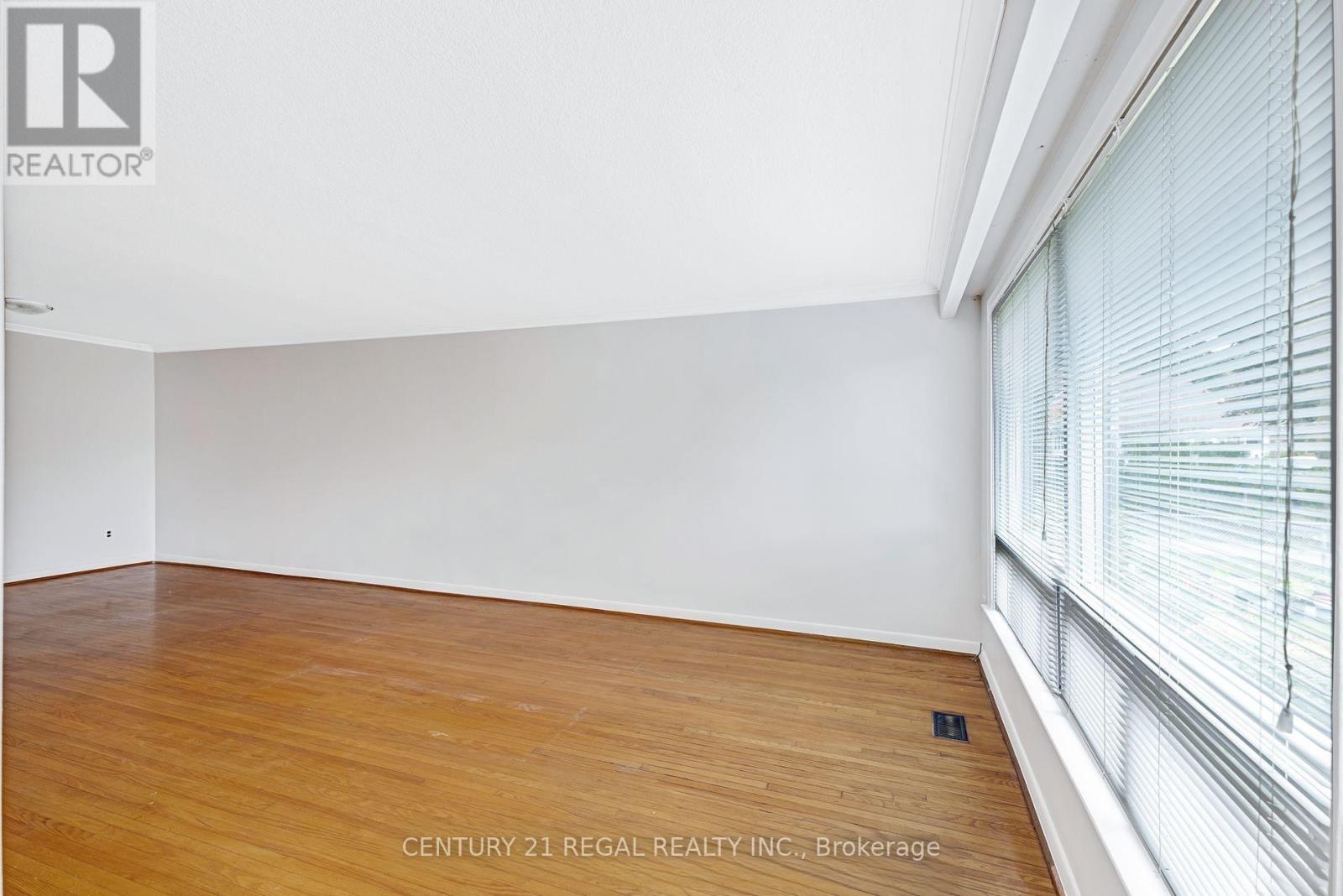 79 Combermere Drive, Toronto, Ontario  M3A 2W4 - Photo 7 - C13219586
