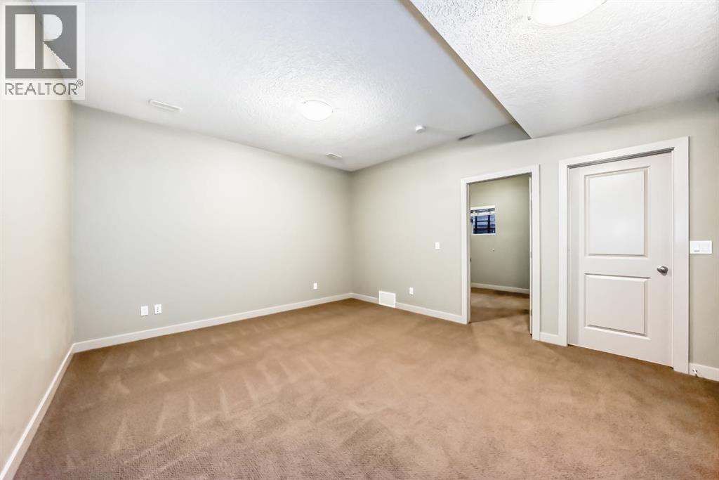 12 Cougar Ridge Landing SW, Calgary, Alberta  T3H 0X8 - Photo 43 - A2277045
