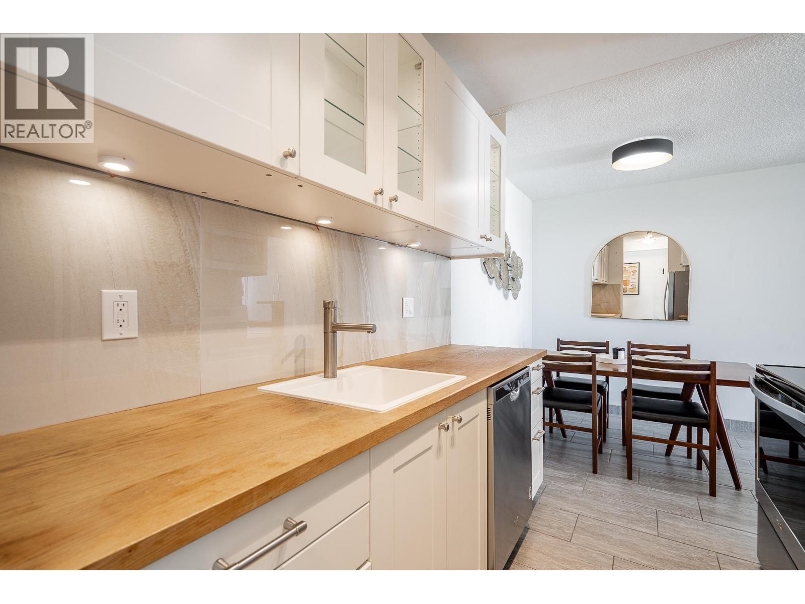 902 4105 Imperial Street, Burnaby, British Columbia  V5J 1A6 - Photo 10 - R3130046
