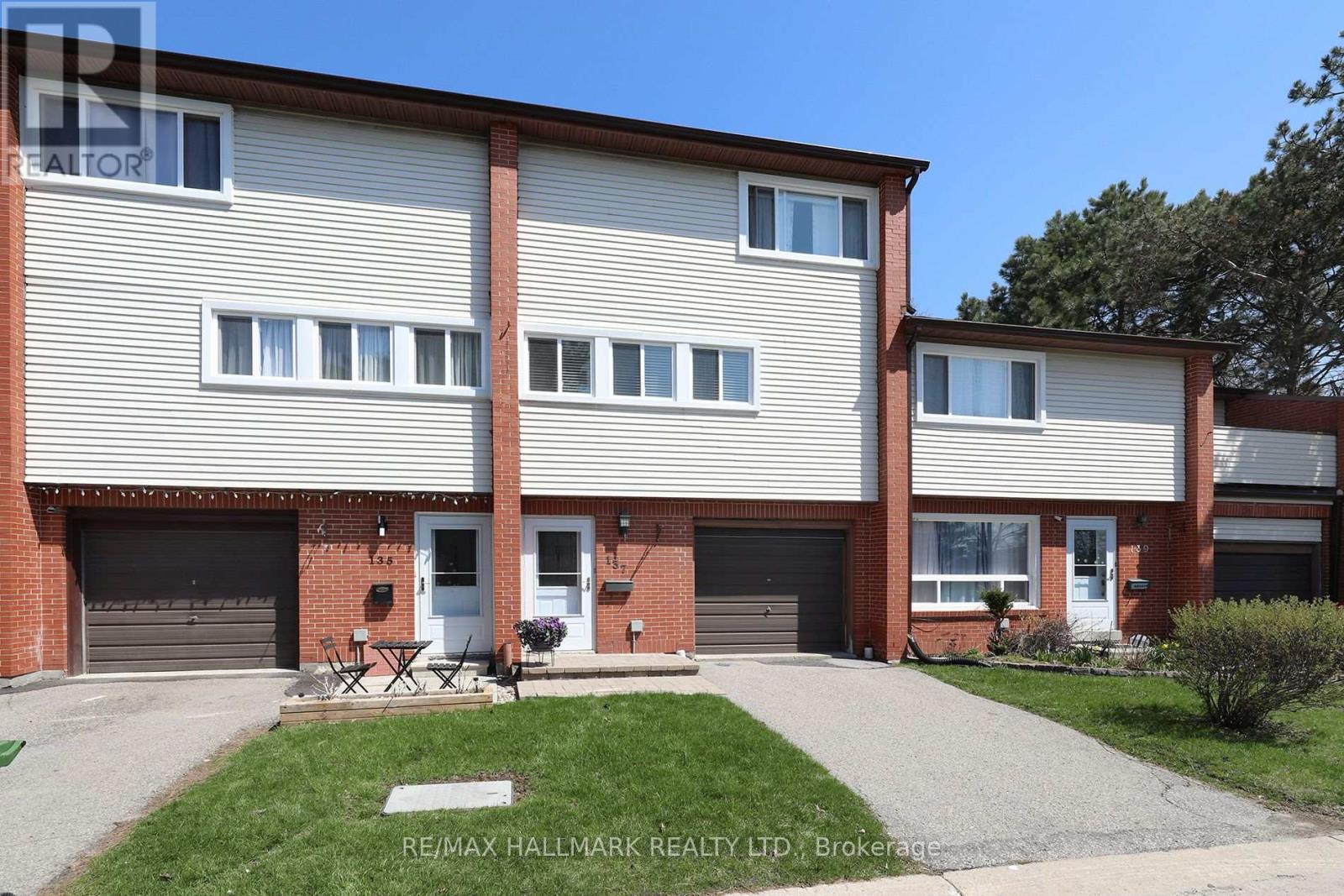 137 - 90 Wingarden Court, Toronto, Ontario  M1B 2K3 - Photo 2 - E13219578
