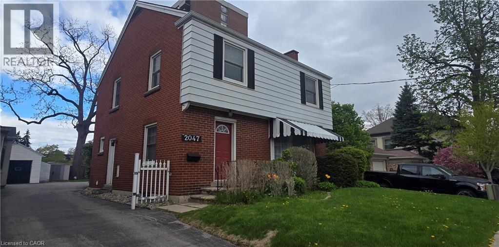 2047 JAMES Street, Burlington, Ontario