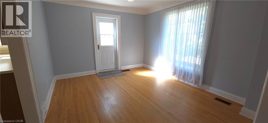 2047 James Street, Burlington, Ontario  L7R 1H4 - Photo 9 - 40835147