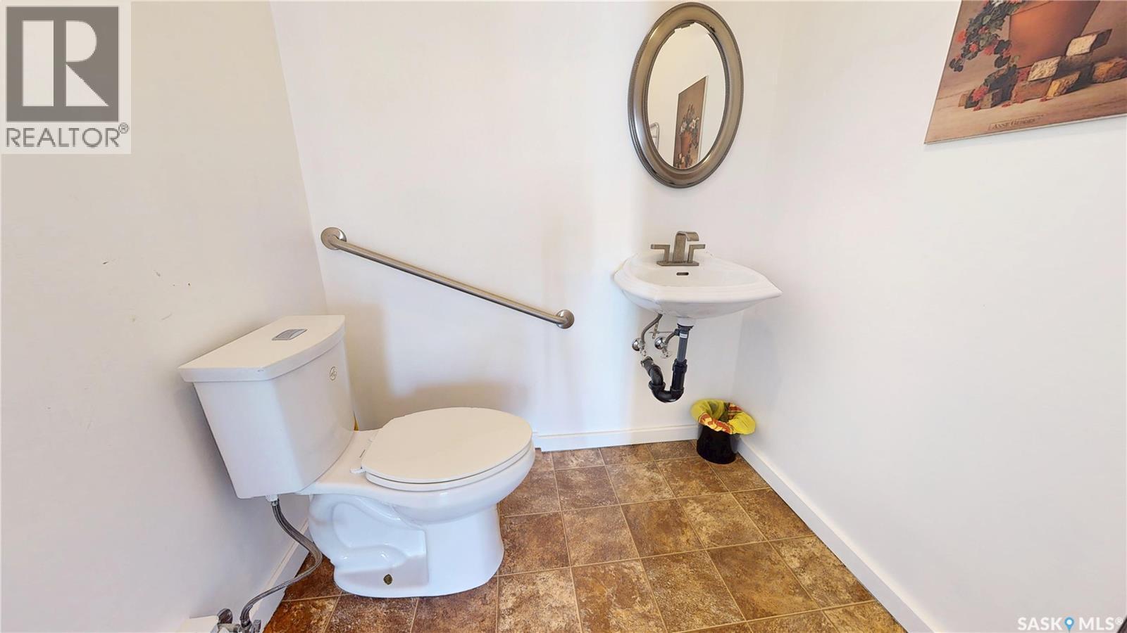 309 Marsh Street, Maple Creek, Saskatchewan  S0N 1N0 - Photo 31 - SK037703