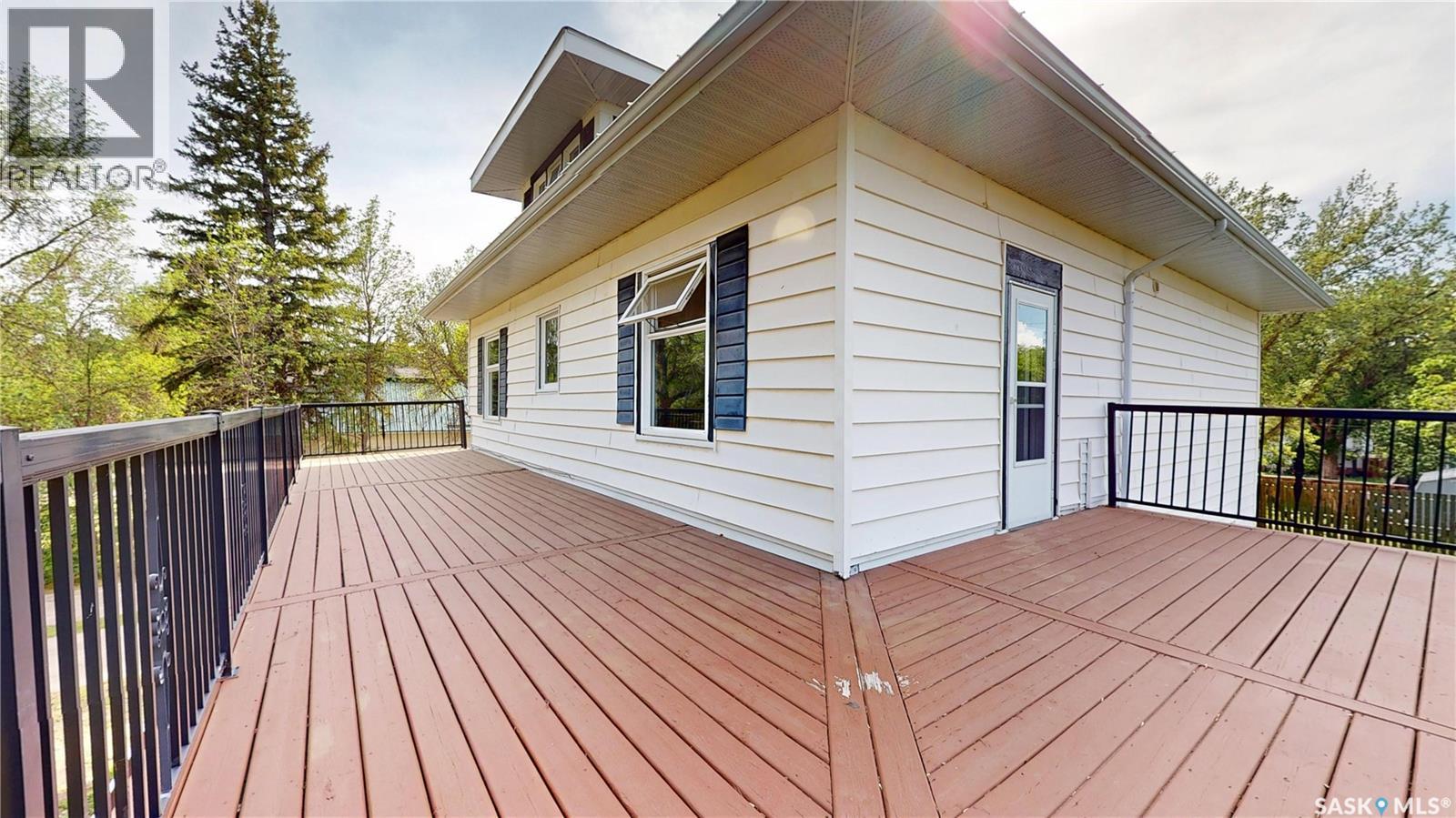 309 Marsh Street, Maple Creek, Saskatchewan  S0N 1N0 - Photo 54 - SK037703