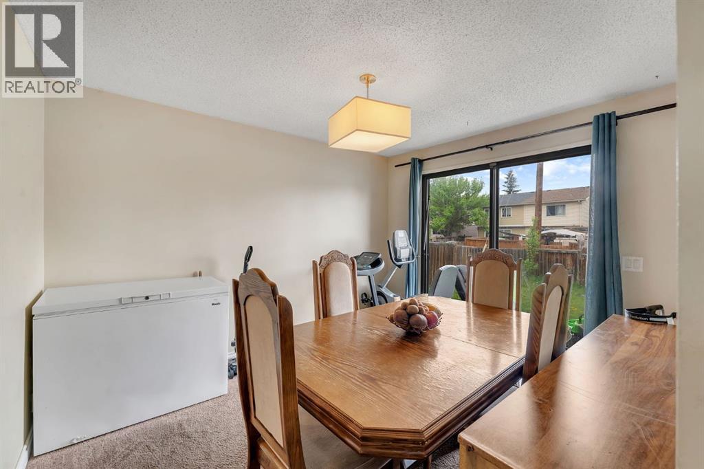 145 Castlebrook Way Ne, Calgary, Alberta  T3J 2A7 - Photo 18 - A2315740