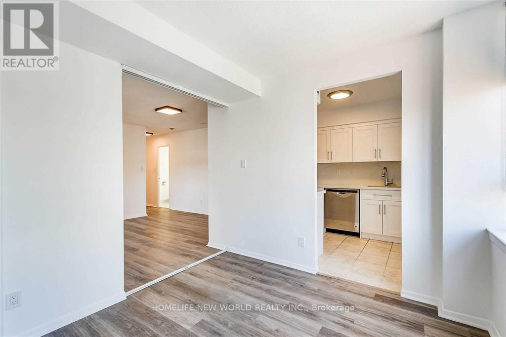 2523 - 633 Bay Street, Toronto, Ontario  M5G 2G4 - Photo 11 - C13219598