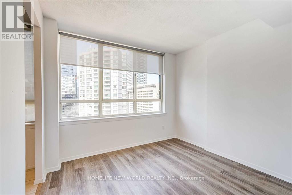 2523 - 633 Bay Street, Toronto, Ontario  M5G 2G4 - Photo 12 - C13219598