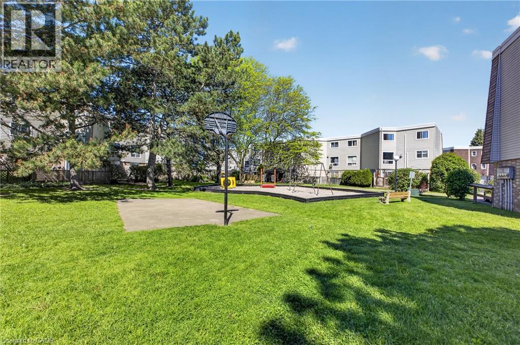 60 Elmsdale Drive Unit# 37, Kitchener, Ontario  N2E 2G4 - Photo 33 - 40835164